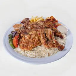 حبة دجاج على الفحم مع الأرز